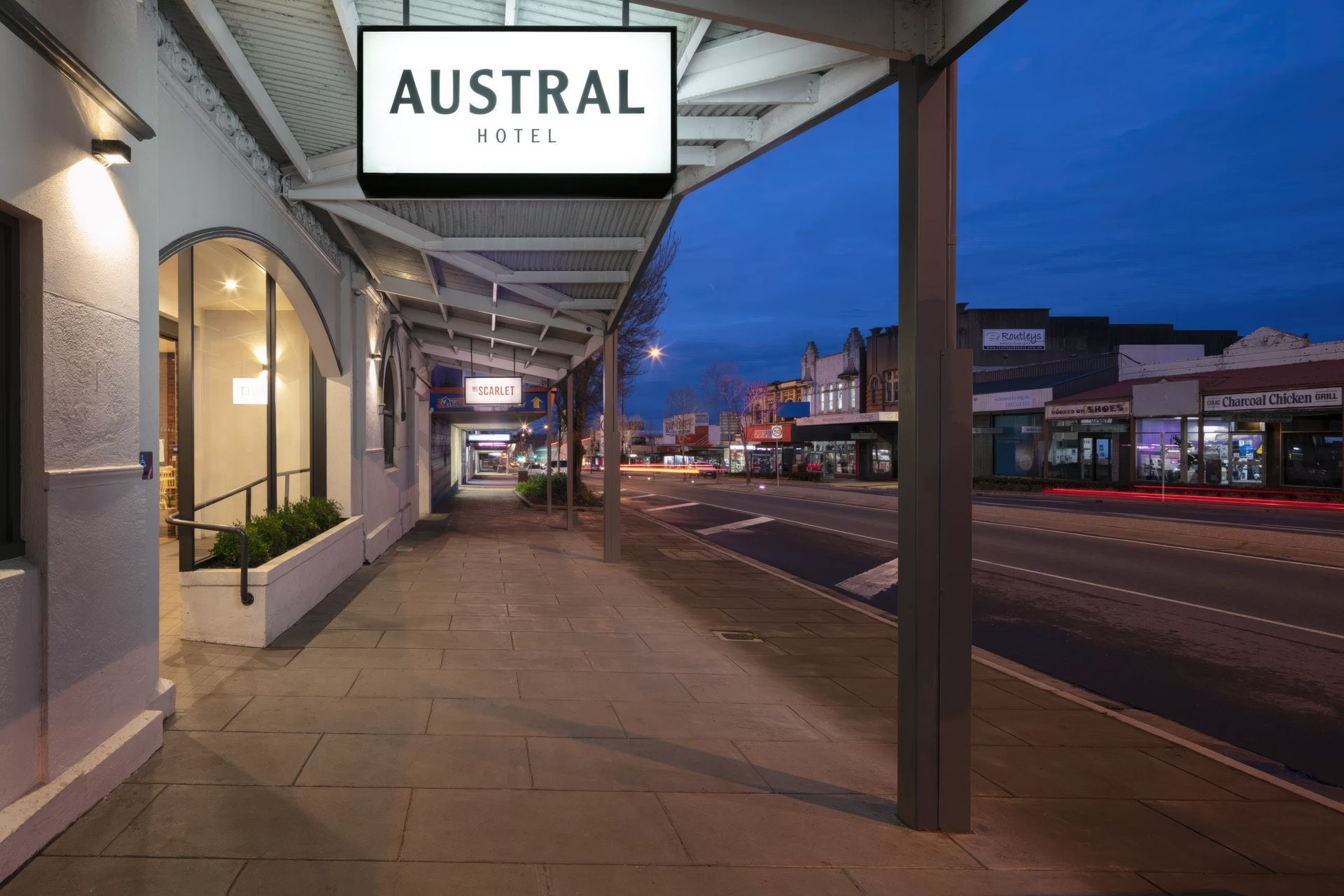 upAustral-hotel-253-final-scaled-fix-standard-scale-100x.jpg