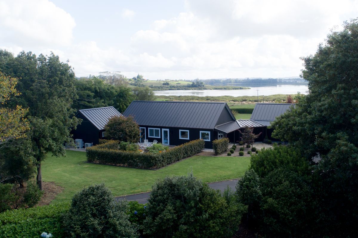 Rural Paradise - Eurostyle Spanlok Roofing - Colorsteel