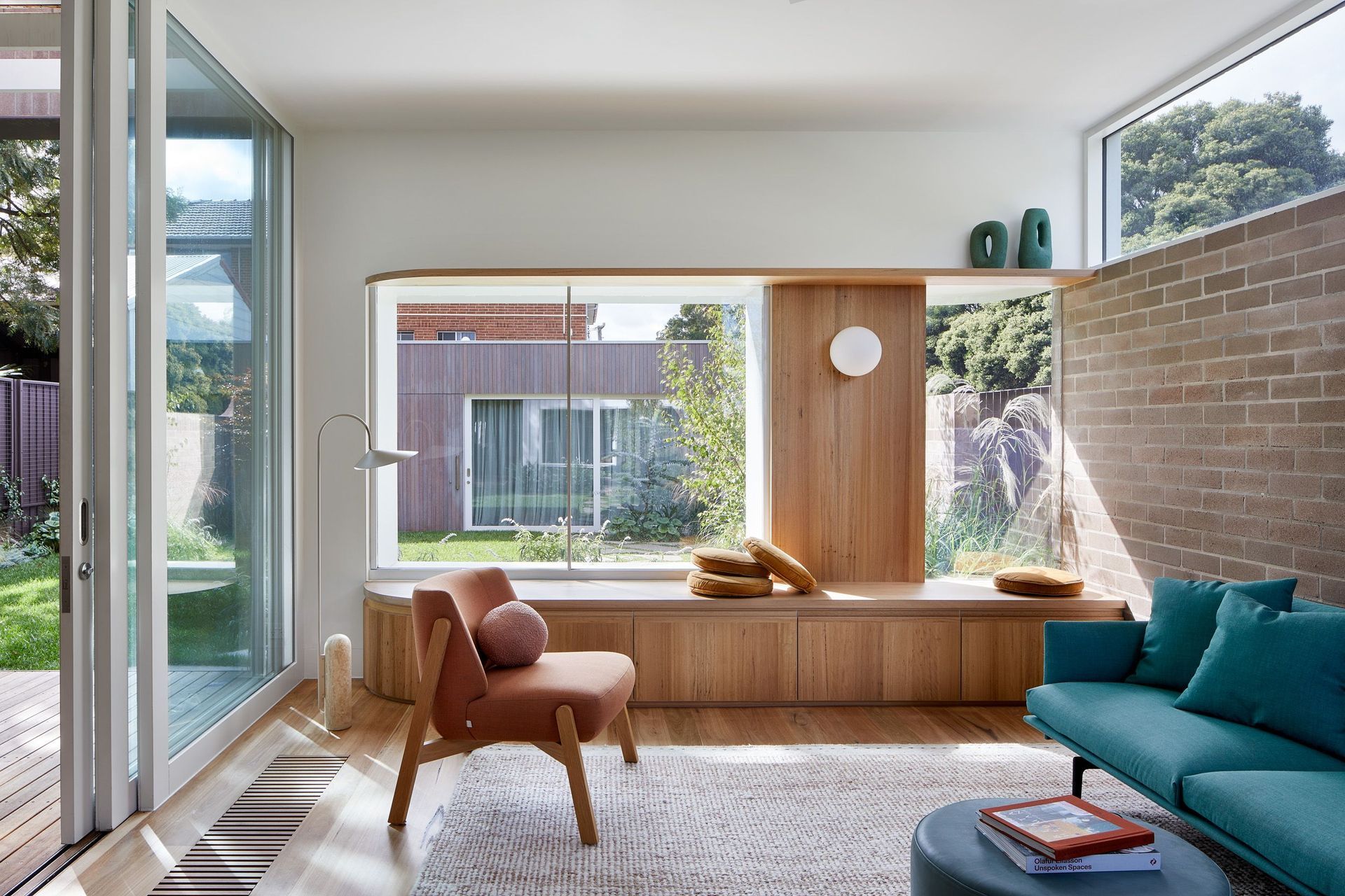0089-17-living.jpg