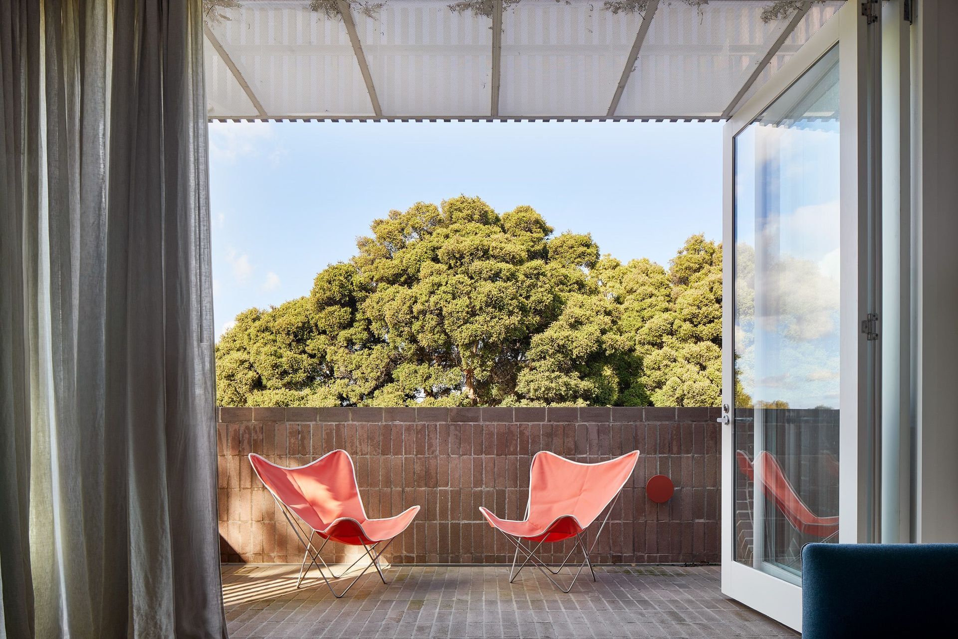 0089-23-balcony.jpg