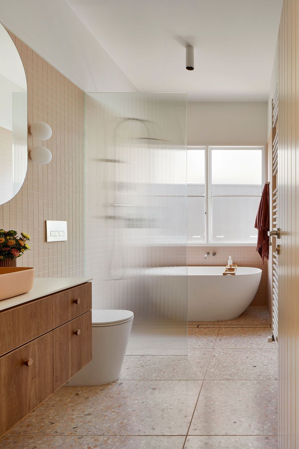 0092-09-bathroom.jpg
