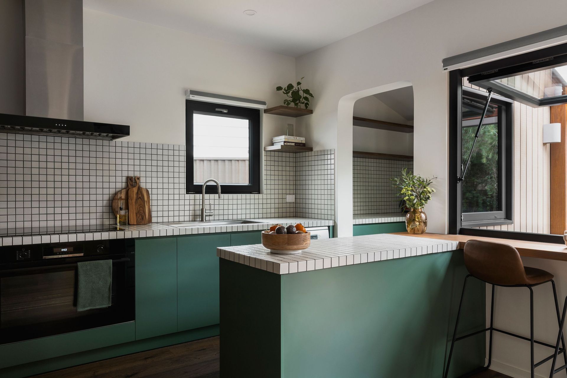 02-envirotecture-L52-newsouthwales-kitchen.JPG