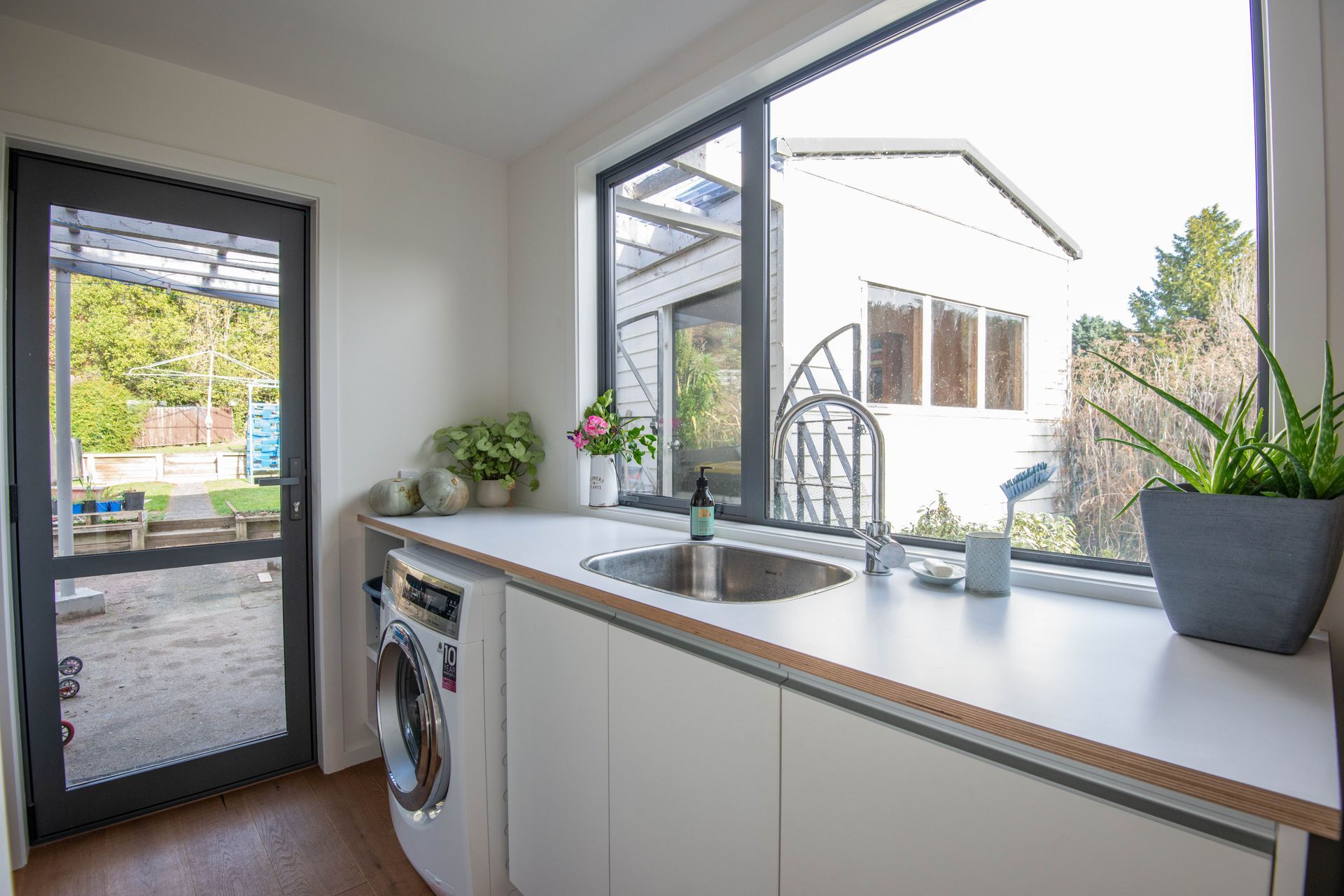East Taieri House