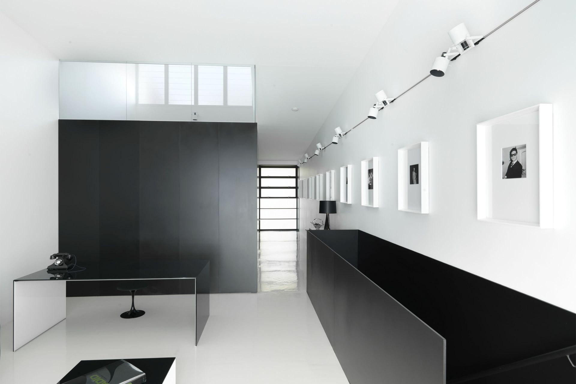 Strelein Warehouse