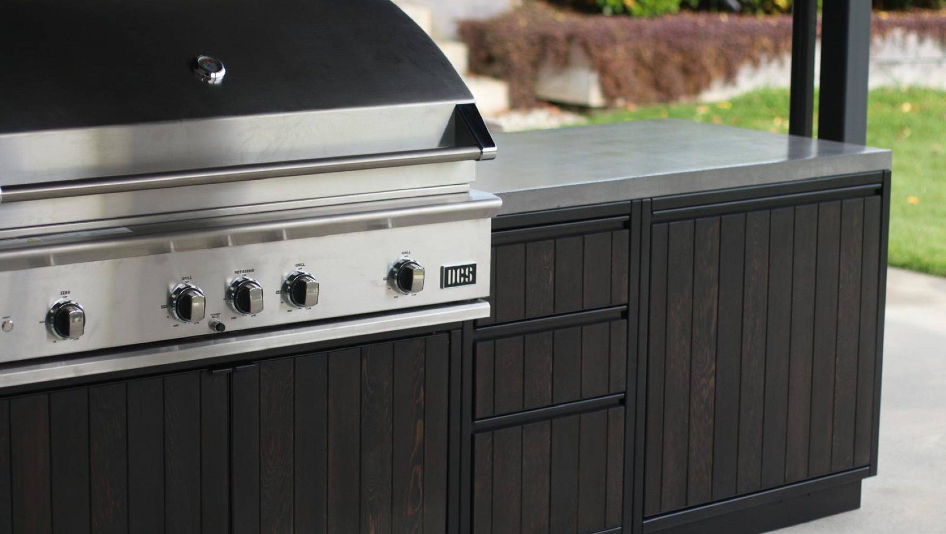 Outdoor Kitchen