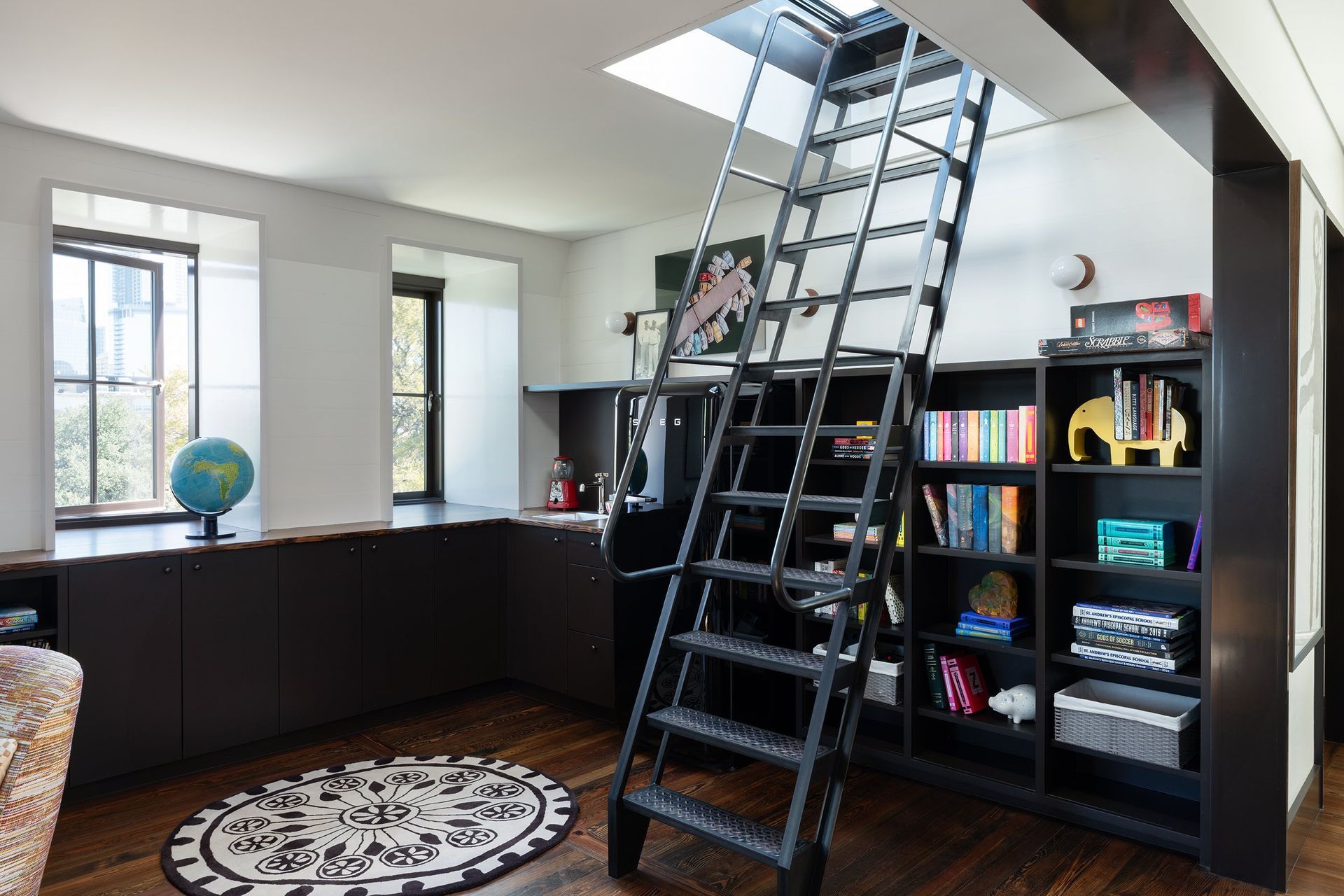 12aPastandPresentPlaceCuppettKilpatrickArchitectureandInteriorDesignAustinTexasattic-room-widows-walk-ladder-1.jpg