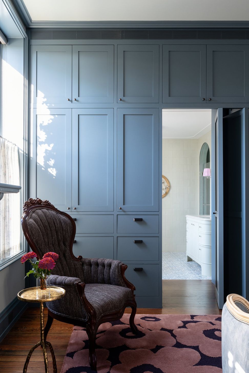 13PastandPresentPlaceCuppettKilpatrickArchitectureandInteriorDesignAustinTexasbuilt-in-wardrobe-integral-supply-grille-historic-house.jpg