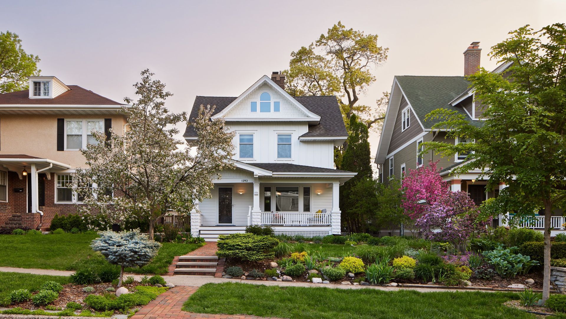 Lincoln Avenue Home banner