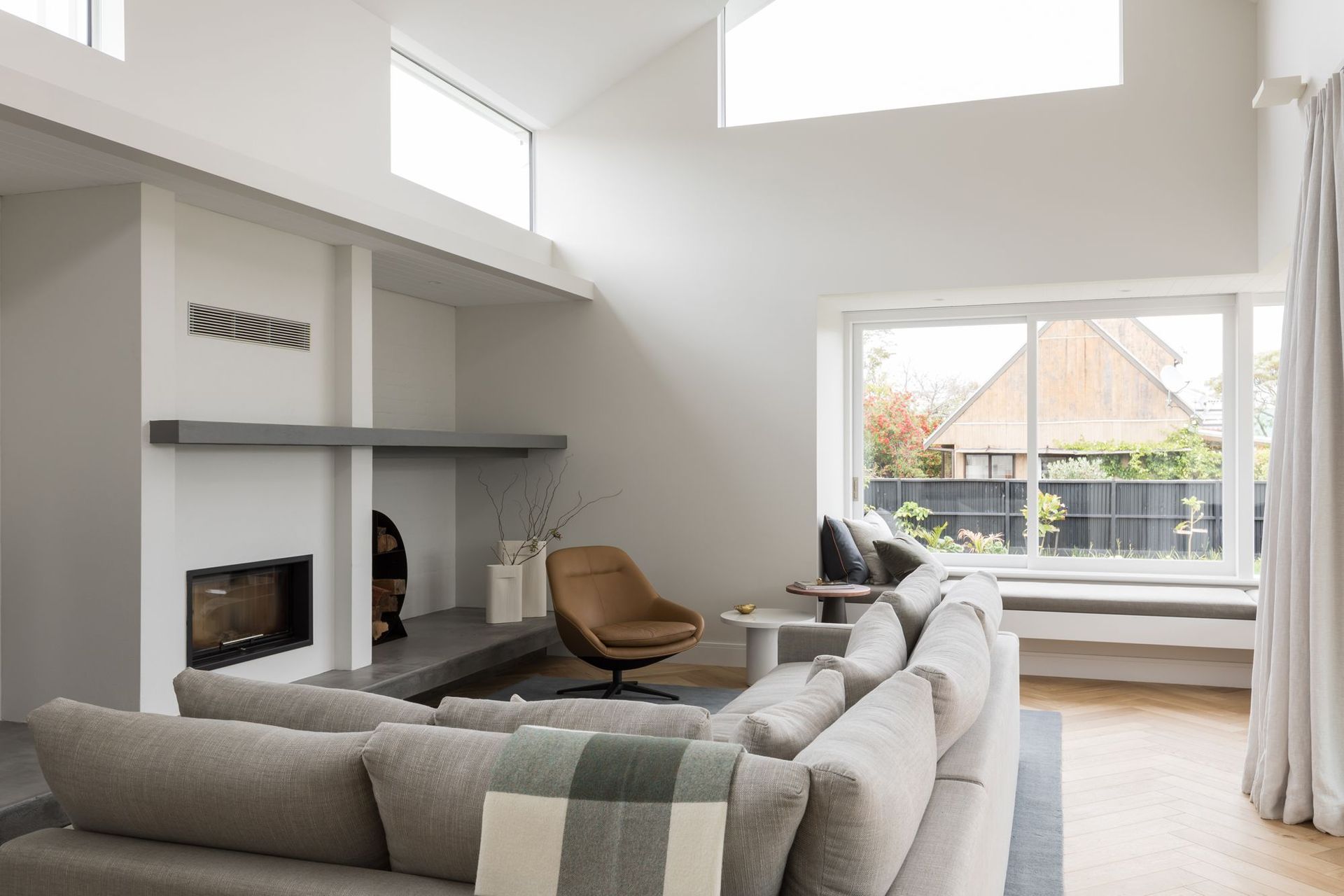 Villa Reno in Auckland by KKID and Malcolm Walker