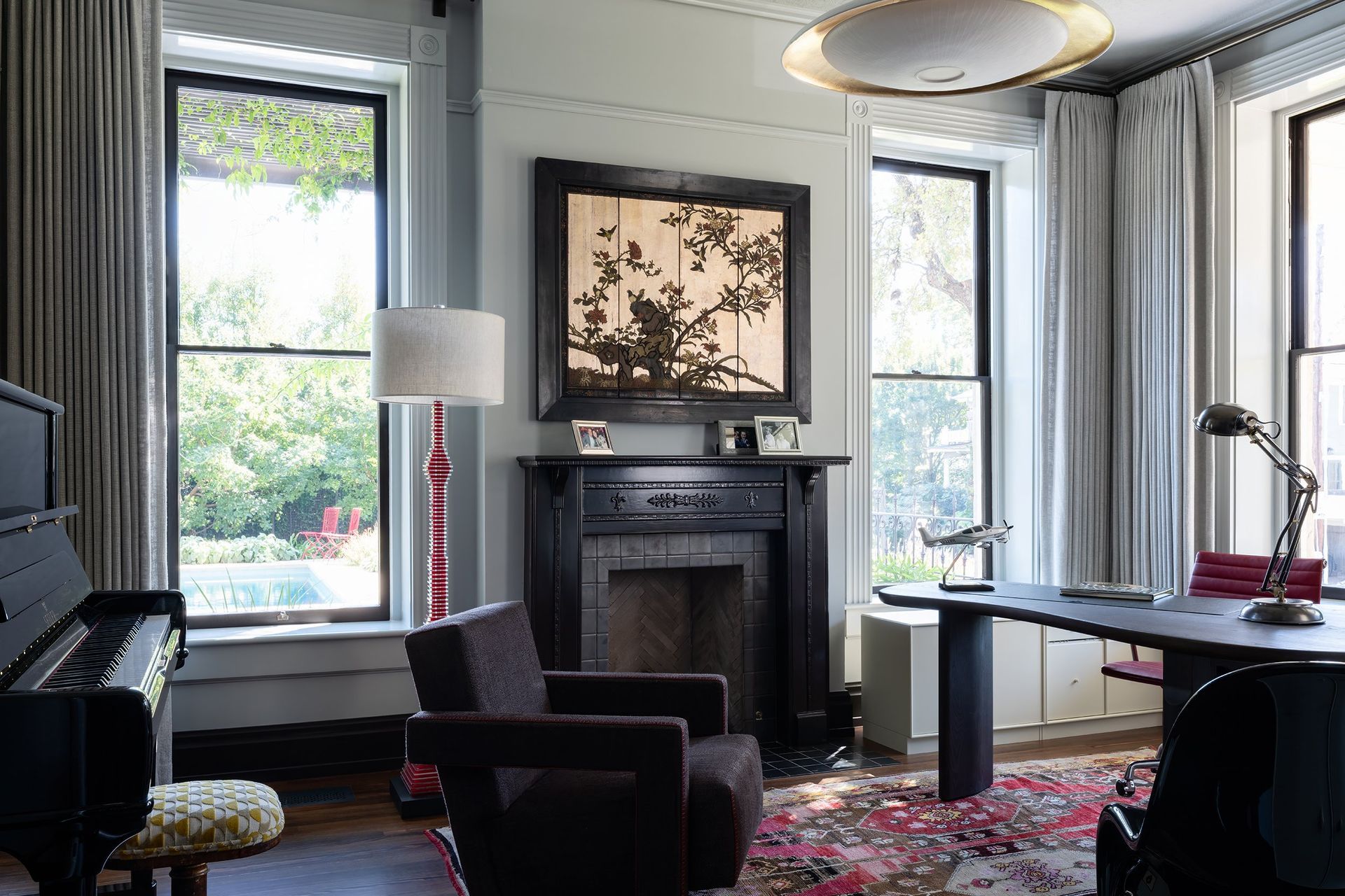 3aPastandPresentPlaceCuppettKilpatrickArchitectureandInteriorDesignAustinTexashistoric-home-office-wallpaper-ceiling-modern-interior-design.jpg