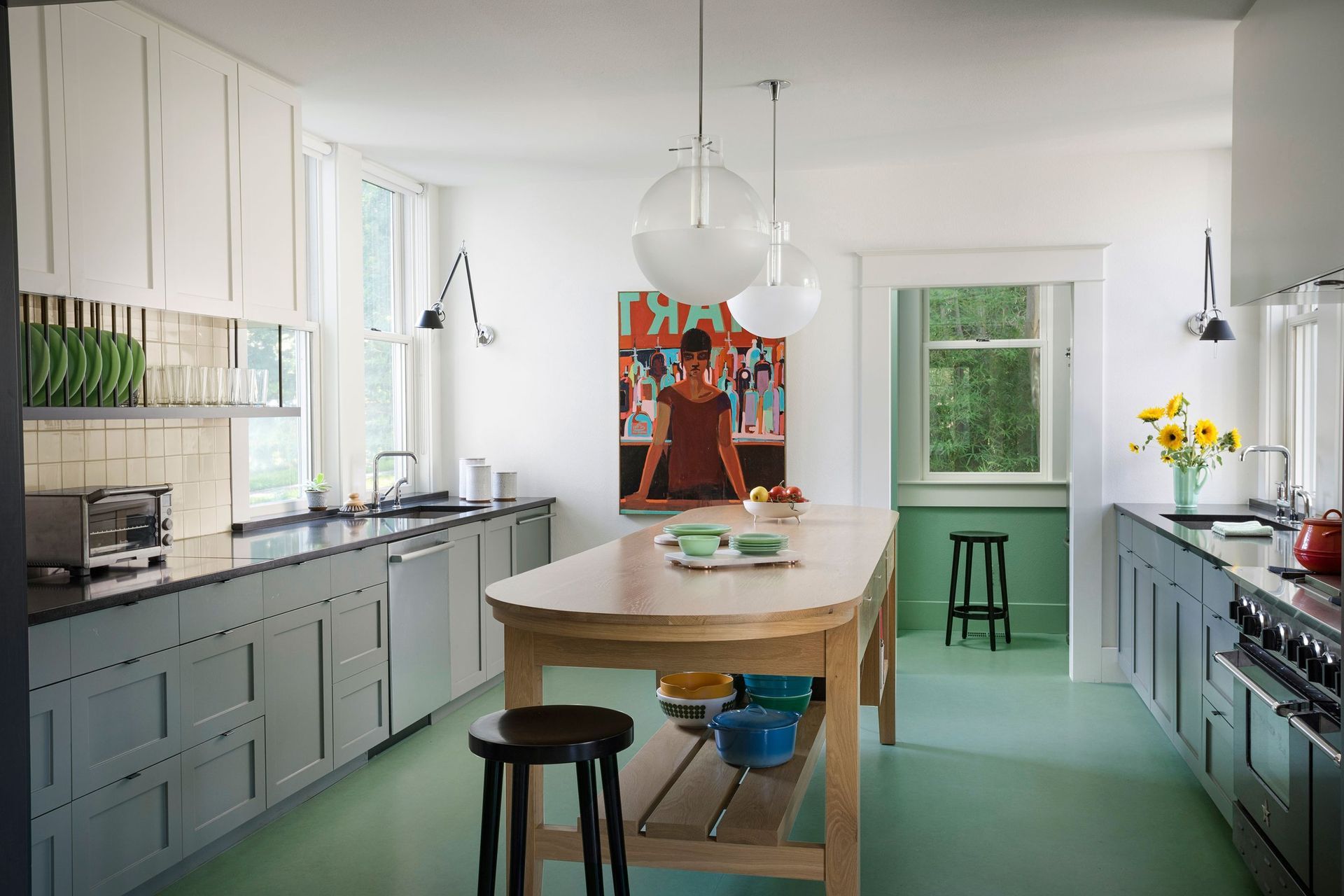 8TransformationinHemphillParkCuppettKilpatrickArchitectureandInteriorDesignaustin-tx-modern-kitchen-marmoleum-floor-bold-1.jpg