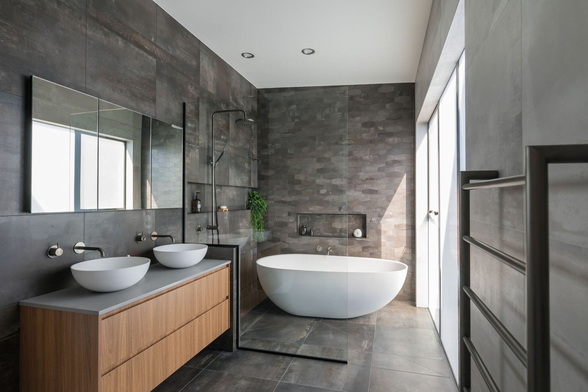 Ensuite