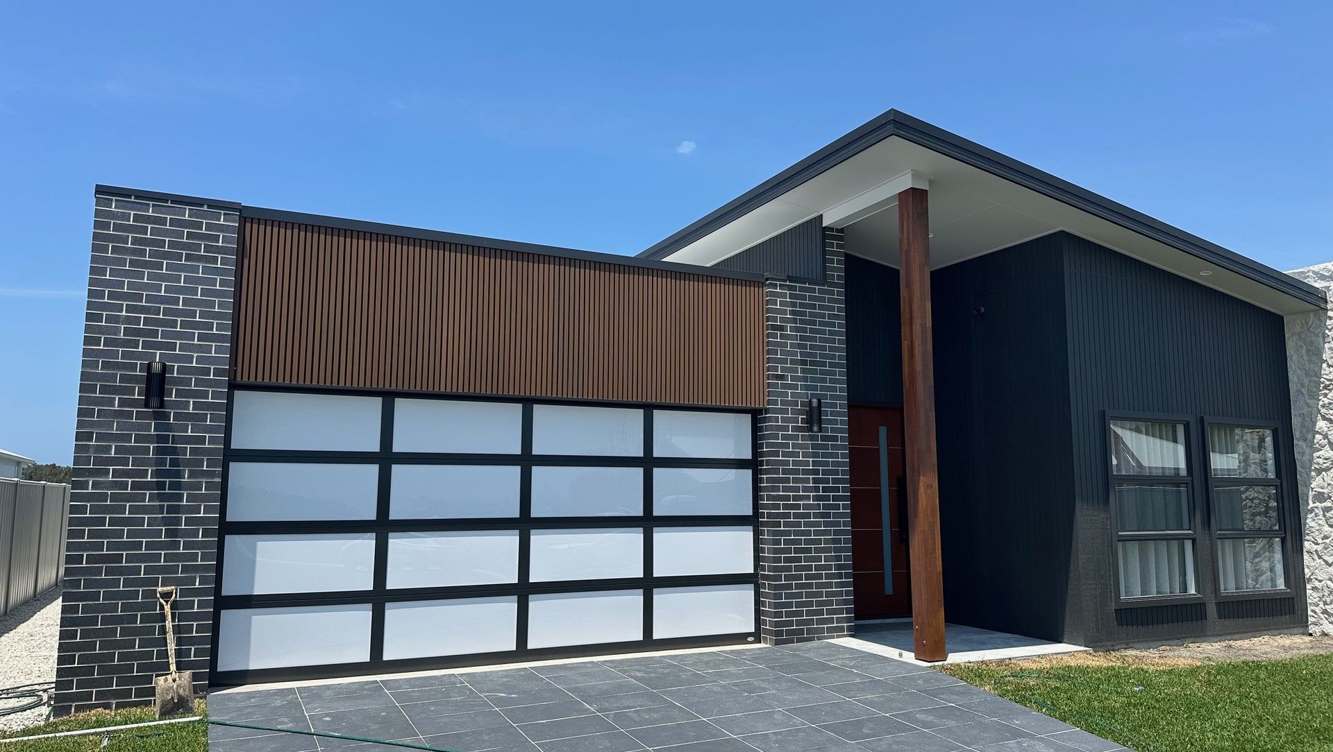 Custom Collection | Arakoon Homes banner