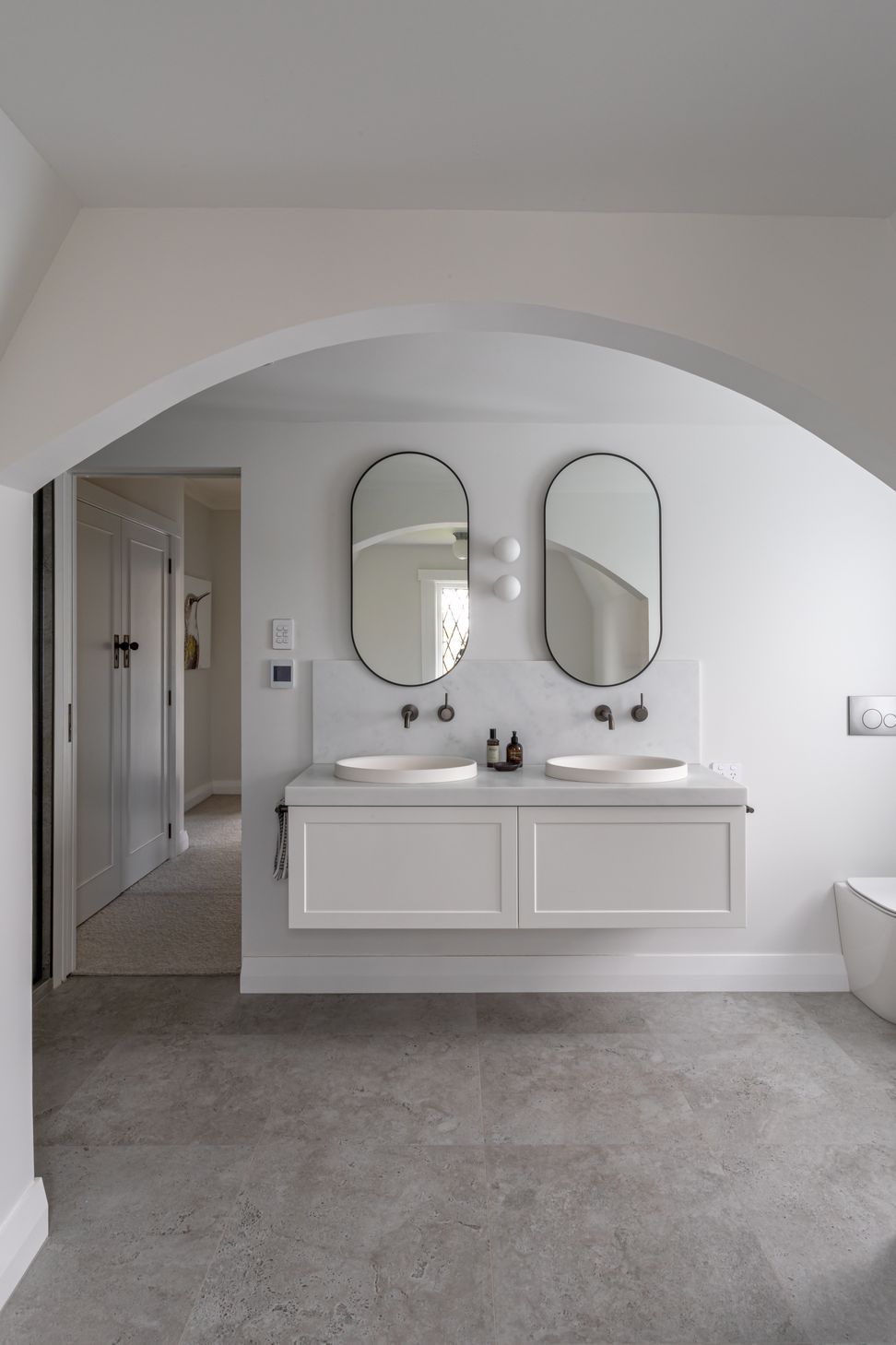 Arch-shot-bathroom-woodside.jpg
