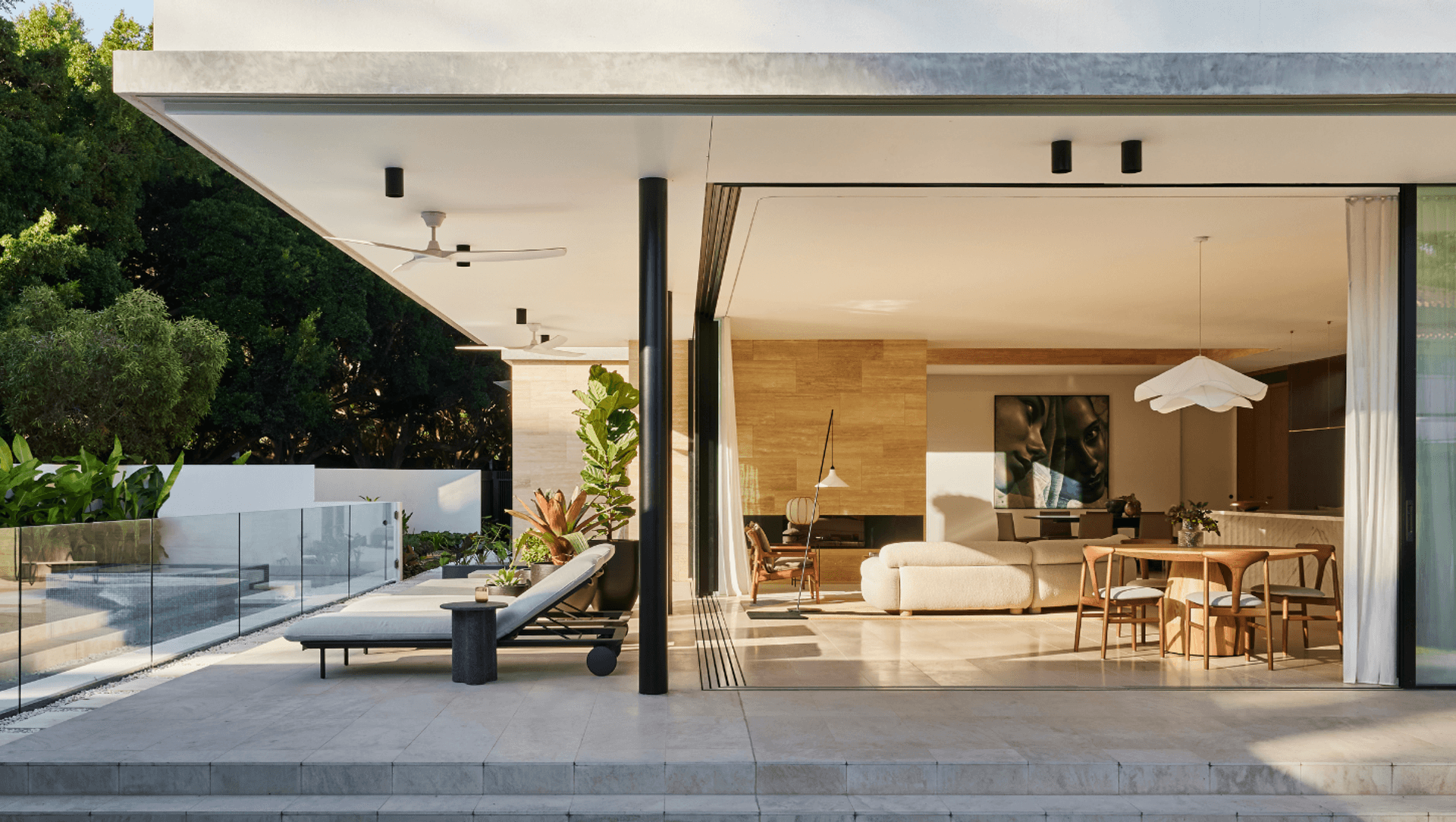 Tavira Limestone | Rich Carr Architects |  Alexandra Kidd Interior Design | Airth Building | Wyer & Co | Pablo Veiga