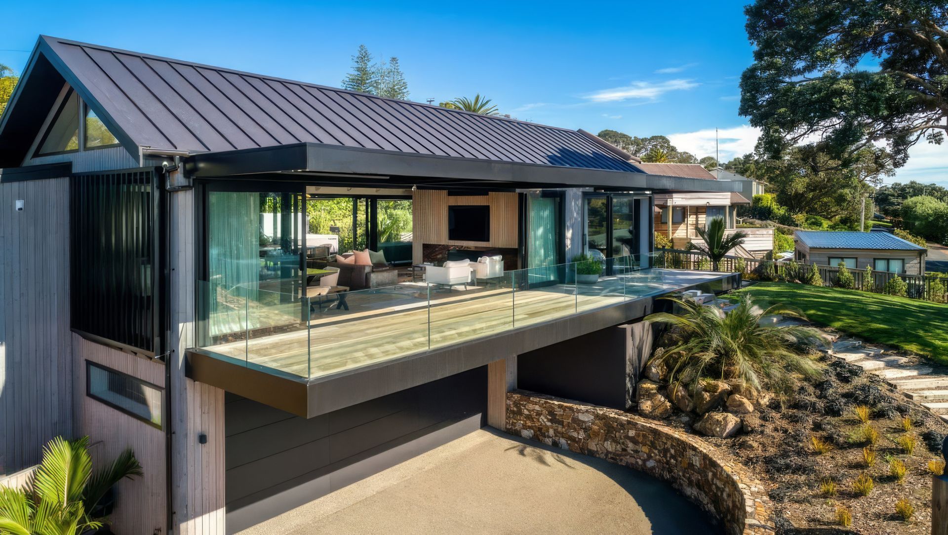 Oneroa Bay View banner