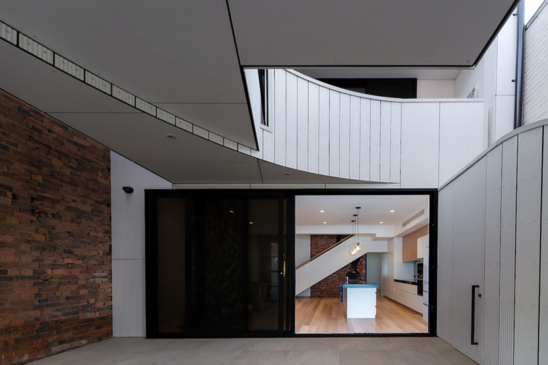 BRIDGE HOUSE
