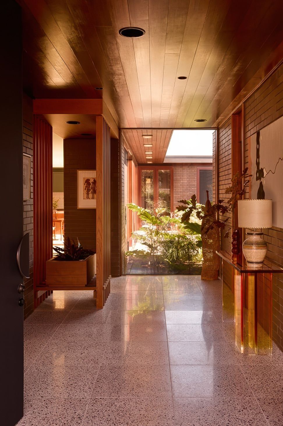 Bower-ErnestHouse-Brighton-P08-Interiors-1-high-fidelity-v2-13x.jpeg