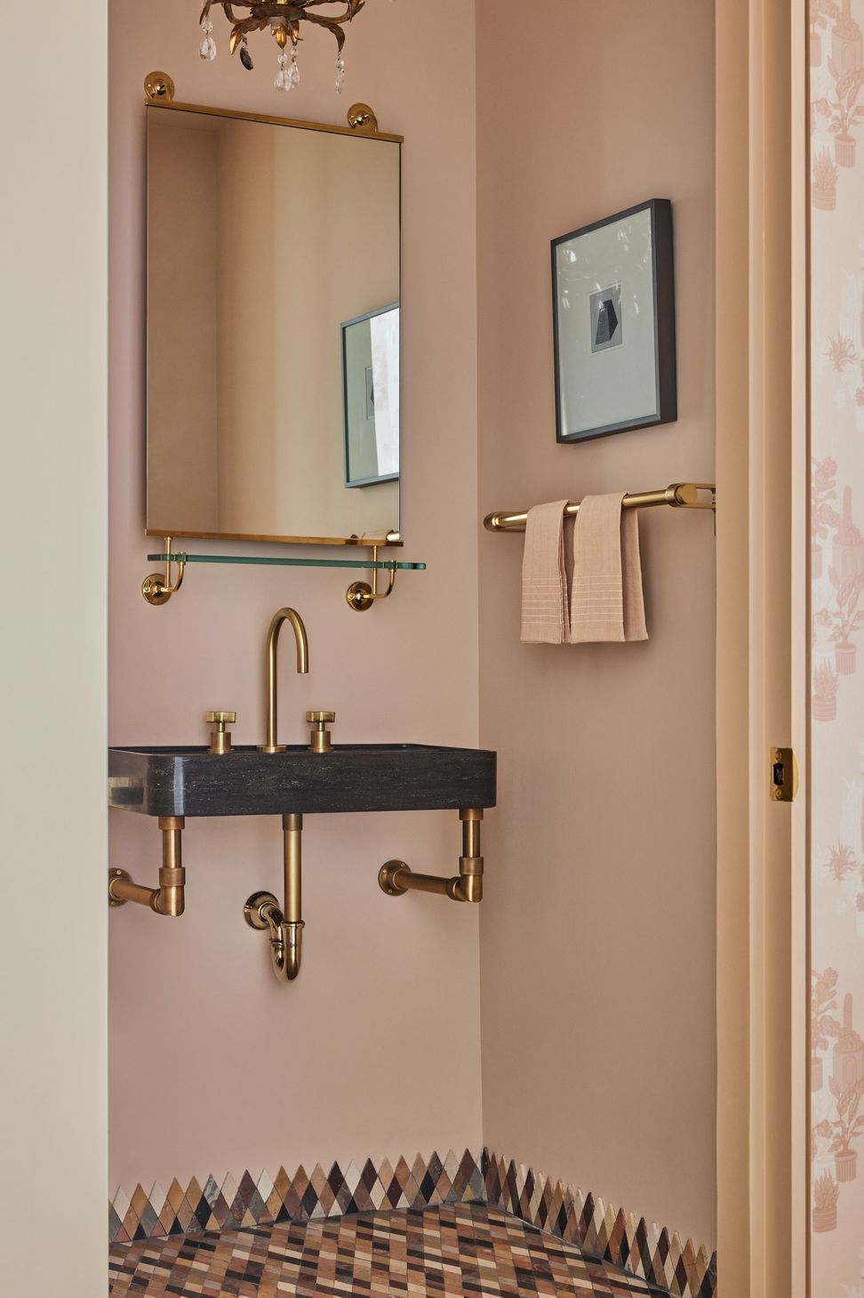 ChelseaPowder-Room010.jpg