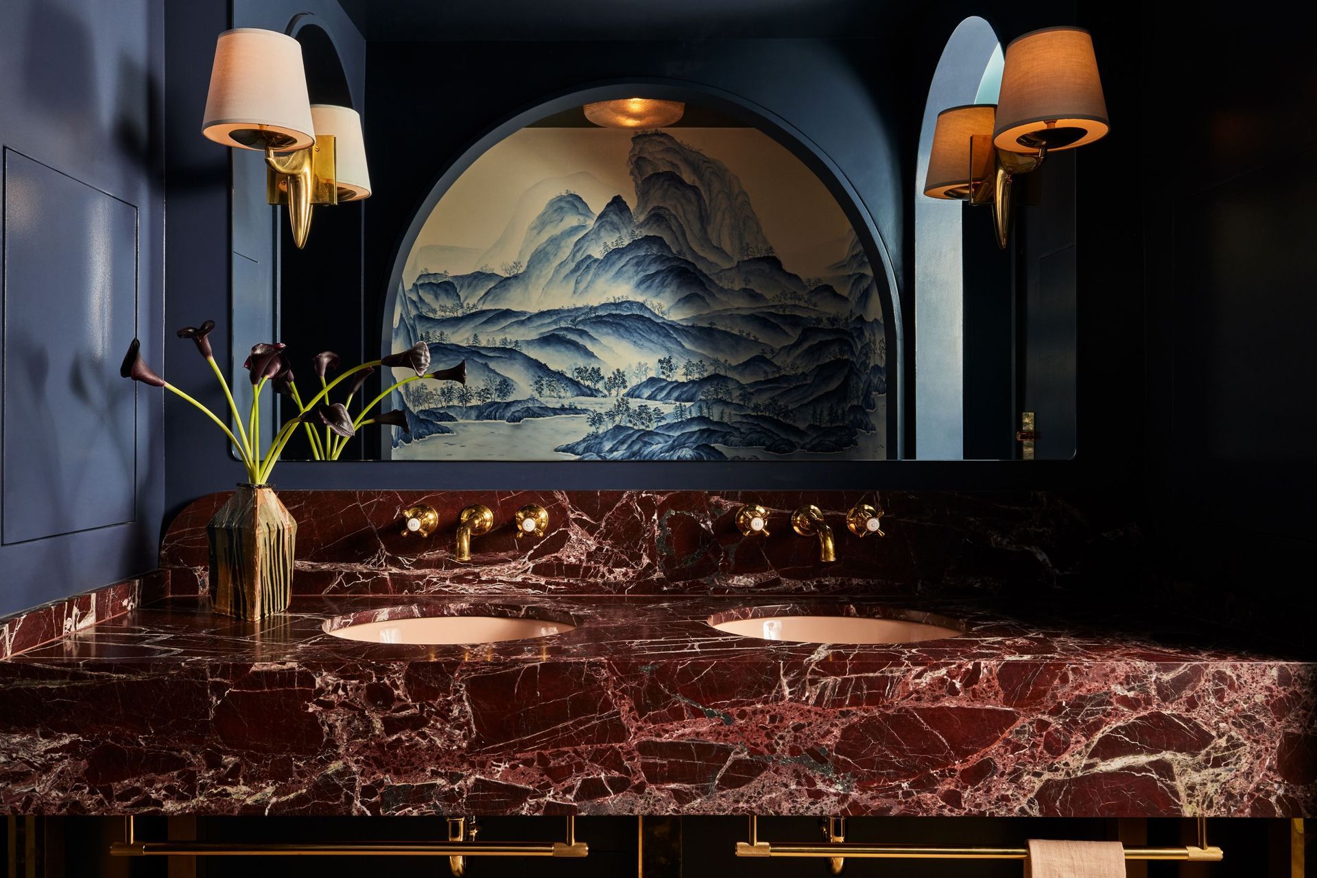ChelseaPrimary-Bathroom003.jpg