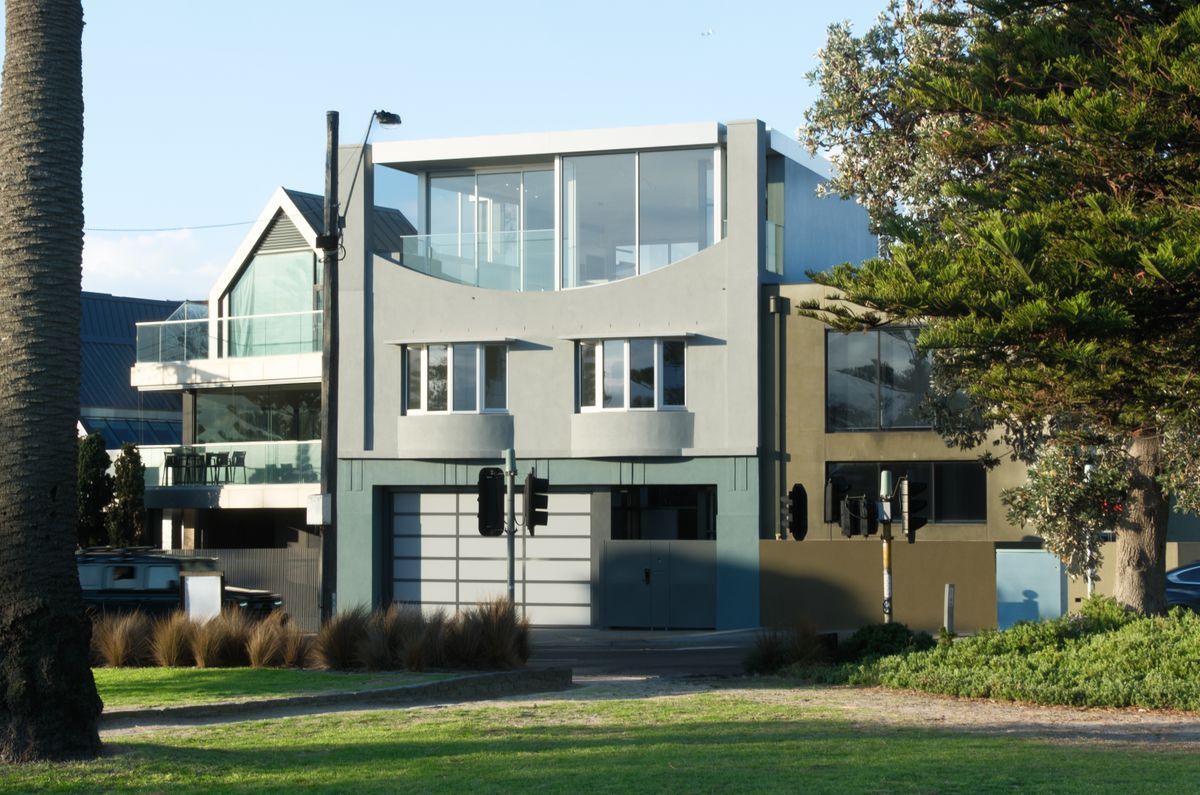 Beach Road, Hampton VIC