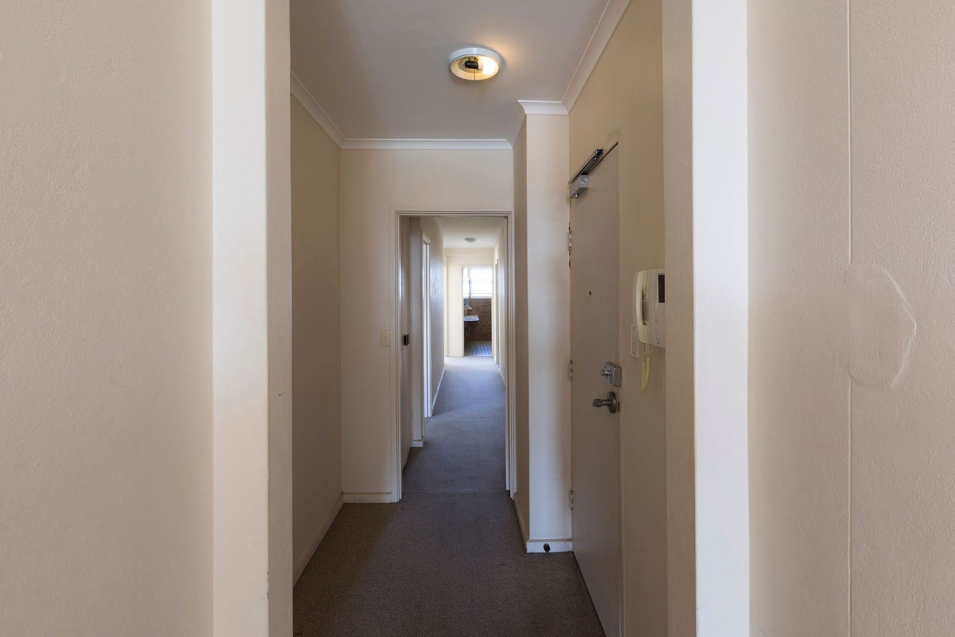 ELIZABETH-BAY-APARTMENT01.jpg