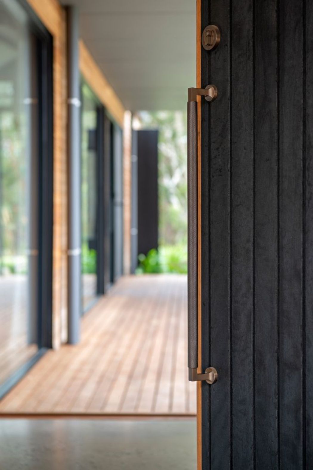 Fabrikate-Troppo-Architects-Iver-Brunswick-Pull-Handle-Bronzed-Brass-4.jpeg