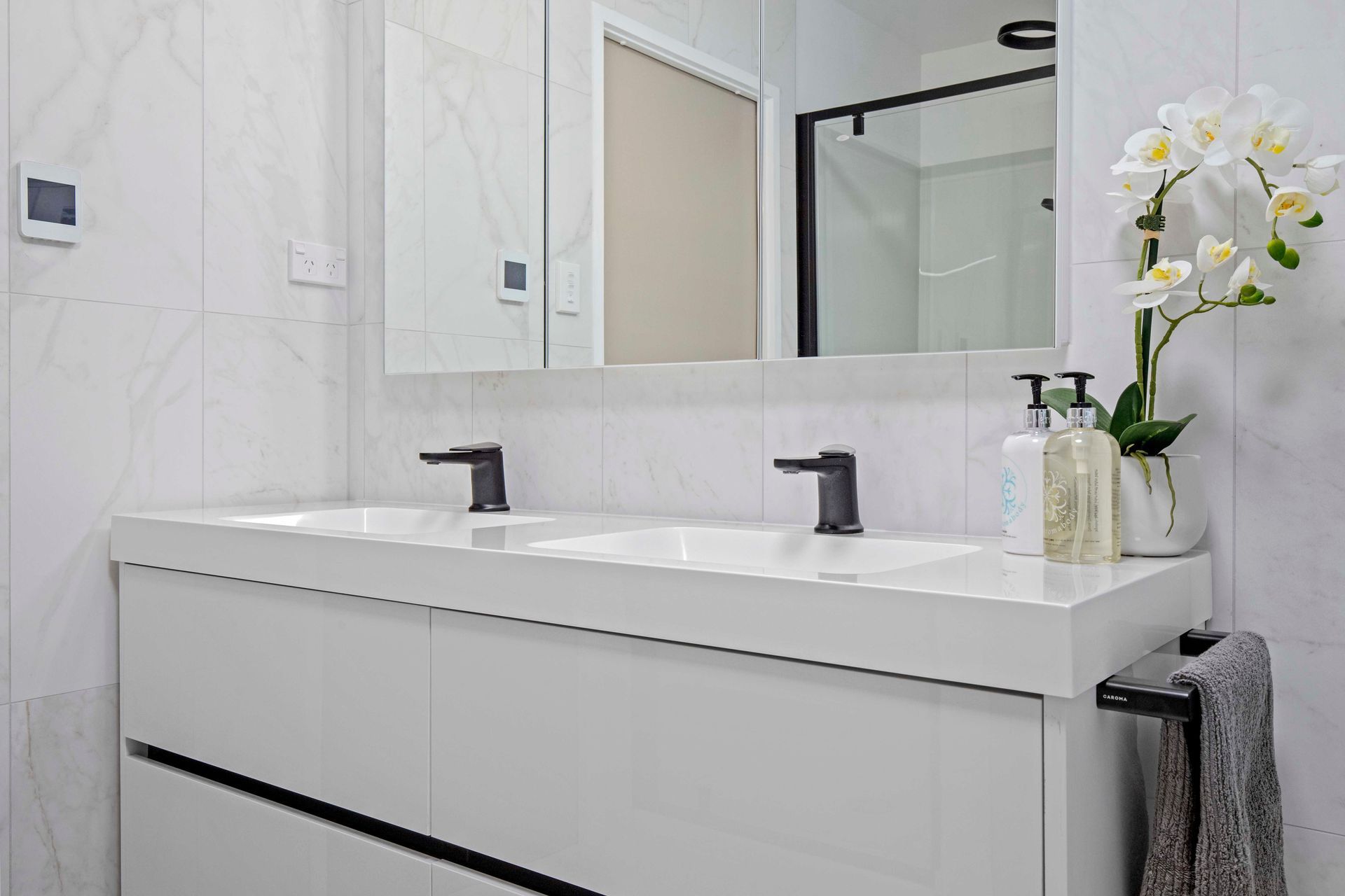 Transforming an Outdated Bathroom into a Stylish Haven in Waiuku, Auckland