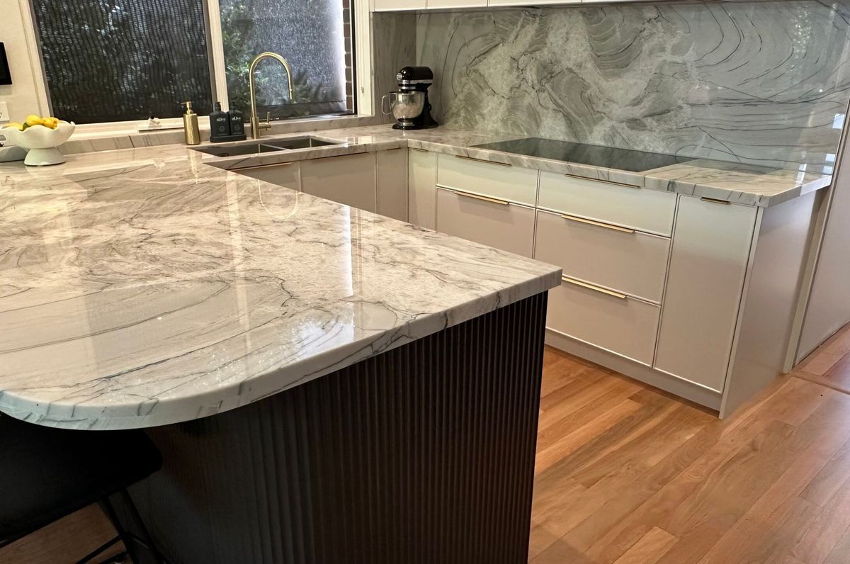 Luxurious Kitchen Renovation + Butlers Pantry and Bar I Kew, Melbourne