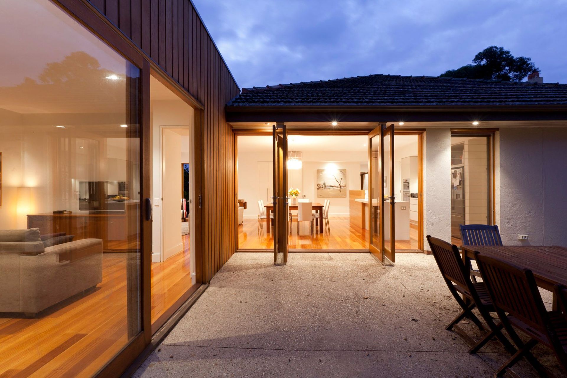 MALVERN-EAST-HOUSE05-v2.jpg