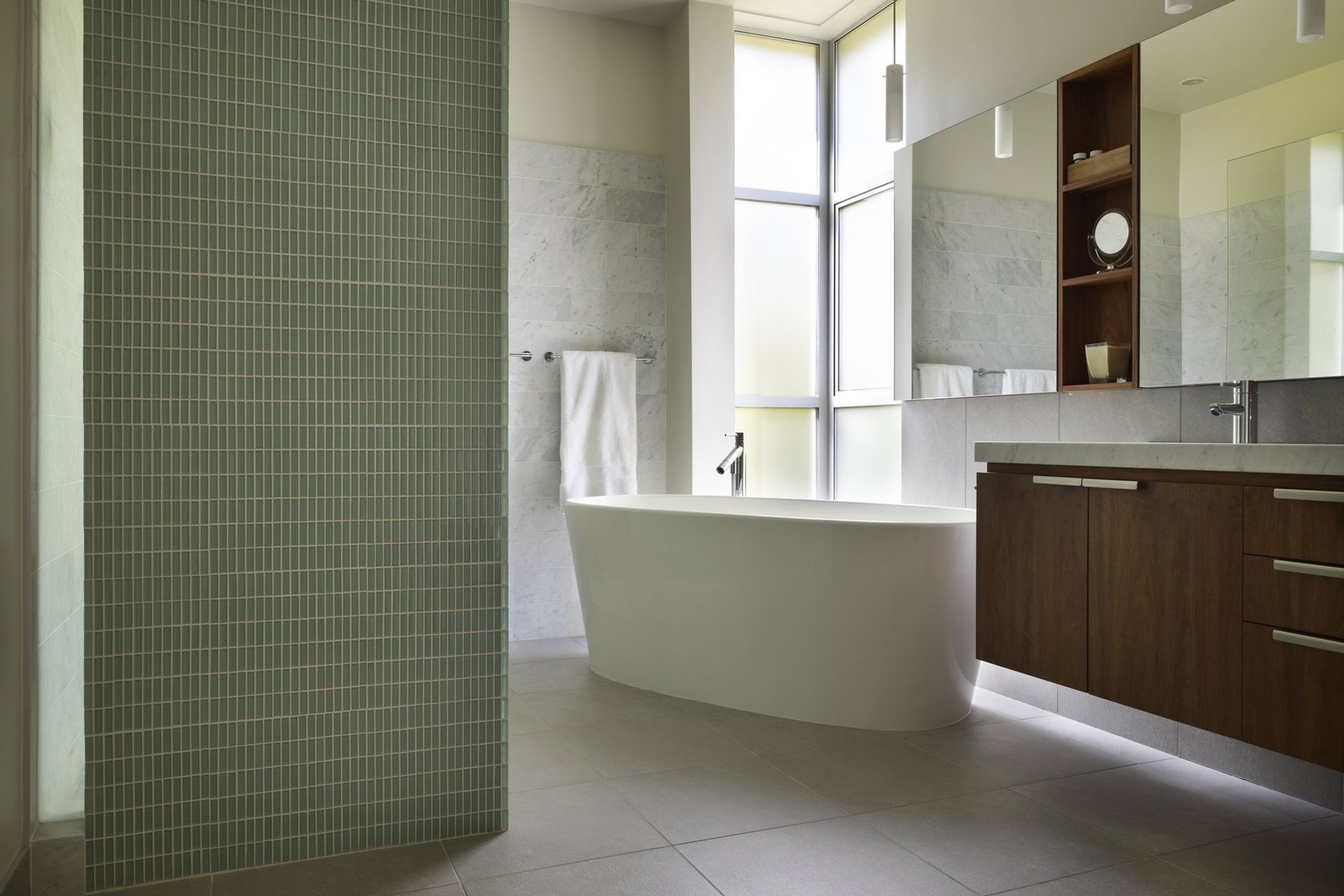Madisonbathfeature.jpg
