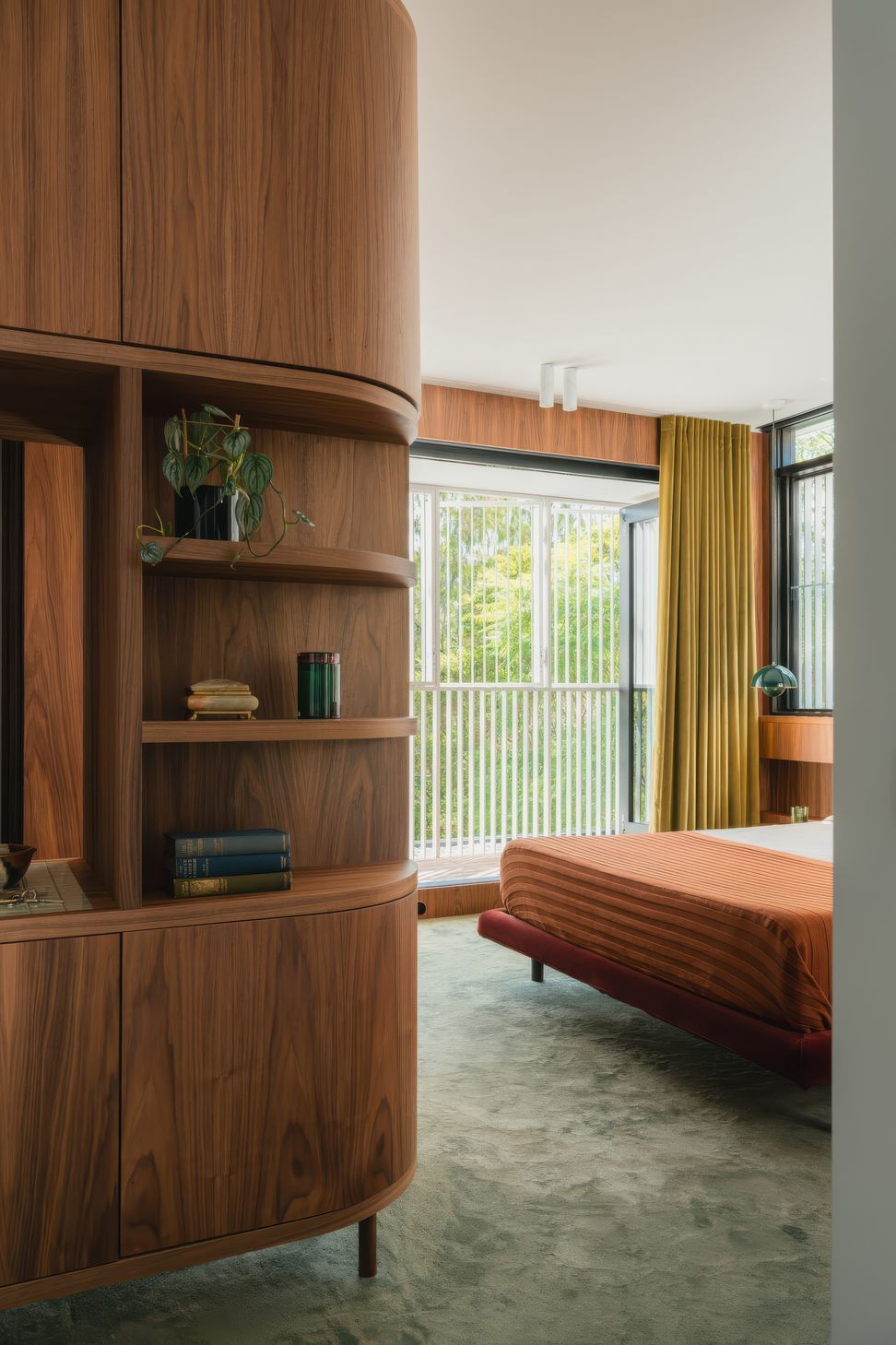 Main-BedroomEntry-1200x1600-gigapixel-standard-v2-2x.jpeg