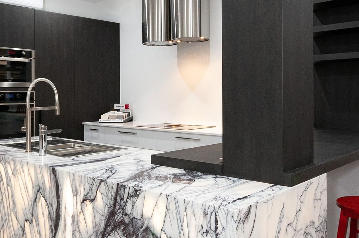 Black & White Quartzite Kitchen, Drummoyne