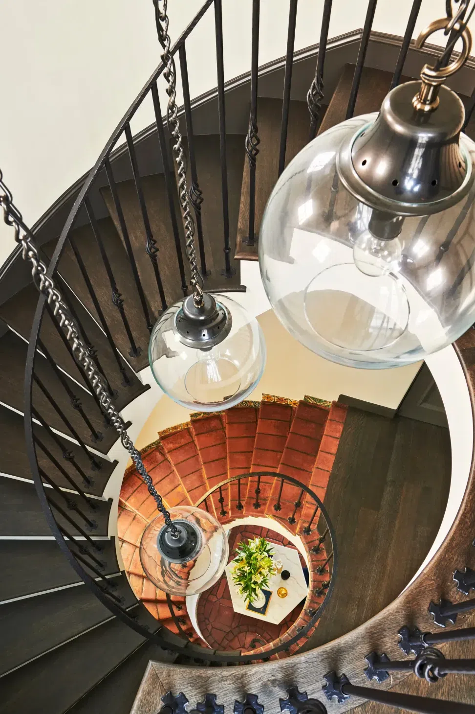 Marina-Residencetop-of-stair.webp