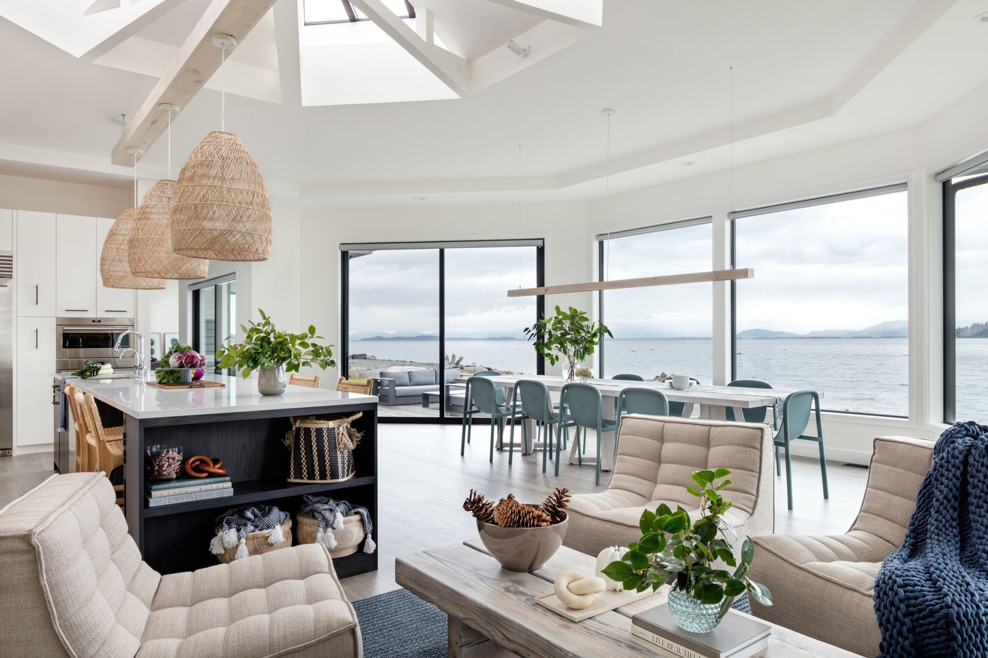 Miranda-Estes-Photography-CamanoBeachHouse-9feature.jpg