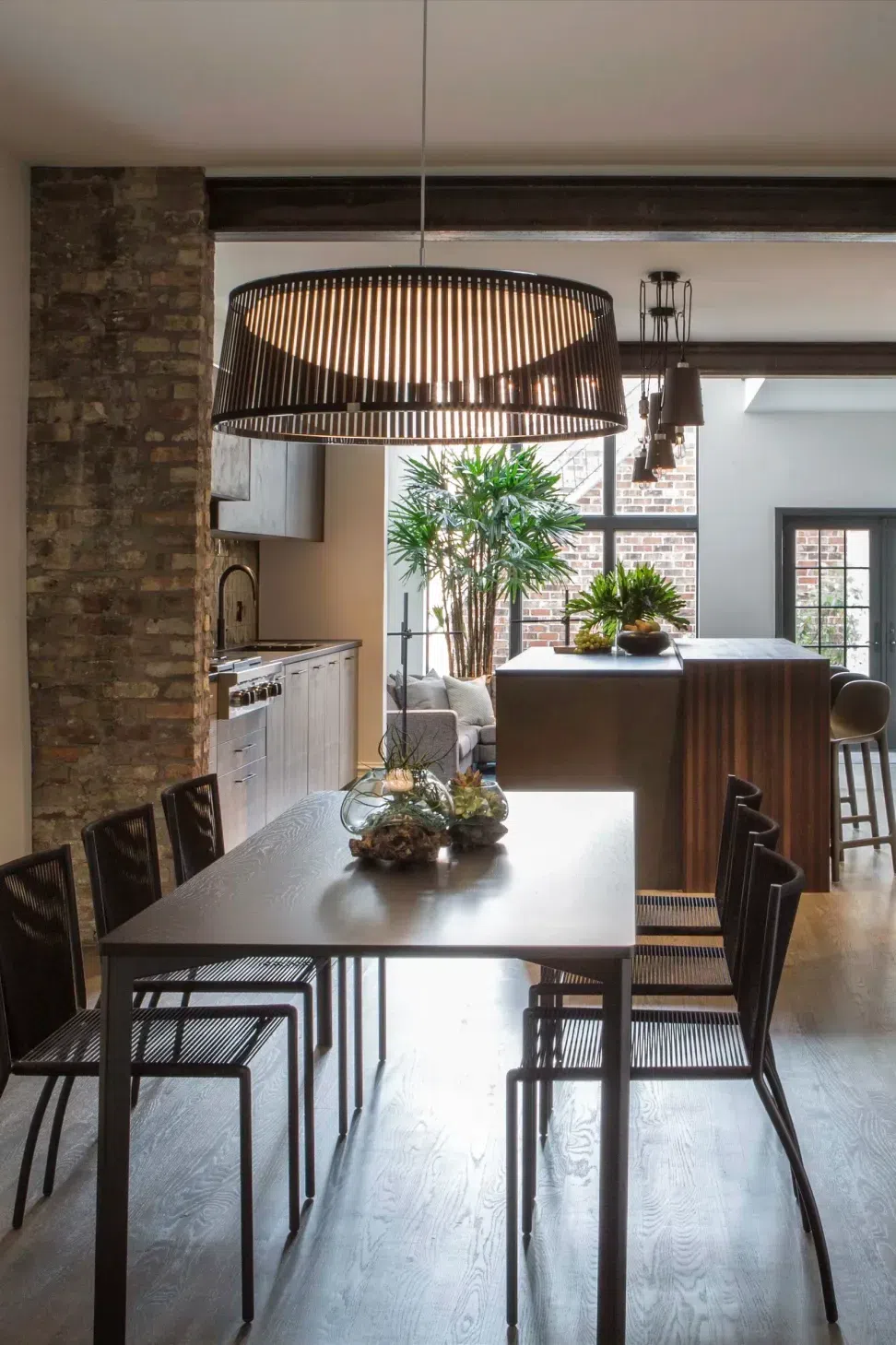 NMI-BucktownWorkersCottage-DiningKitchen1-2017JH.webp