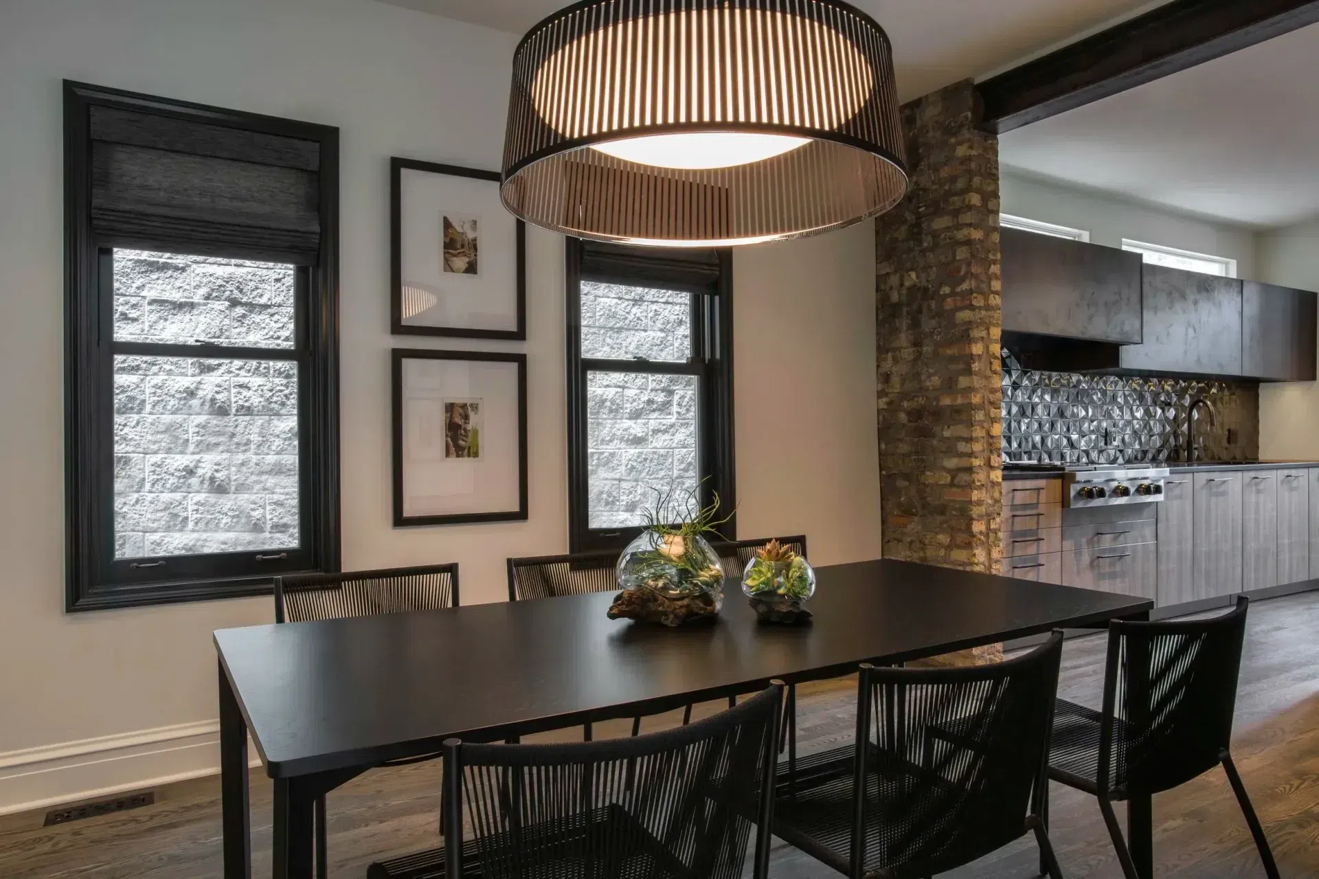 NMI-BucktownWorkersCottage-DiningKitchen2-2017JH.webp