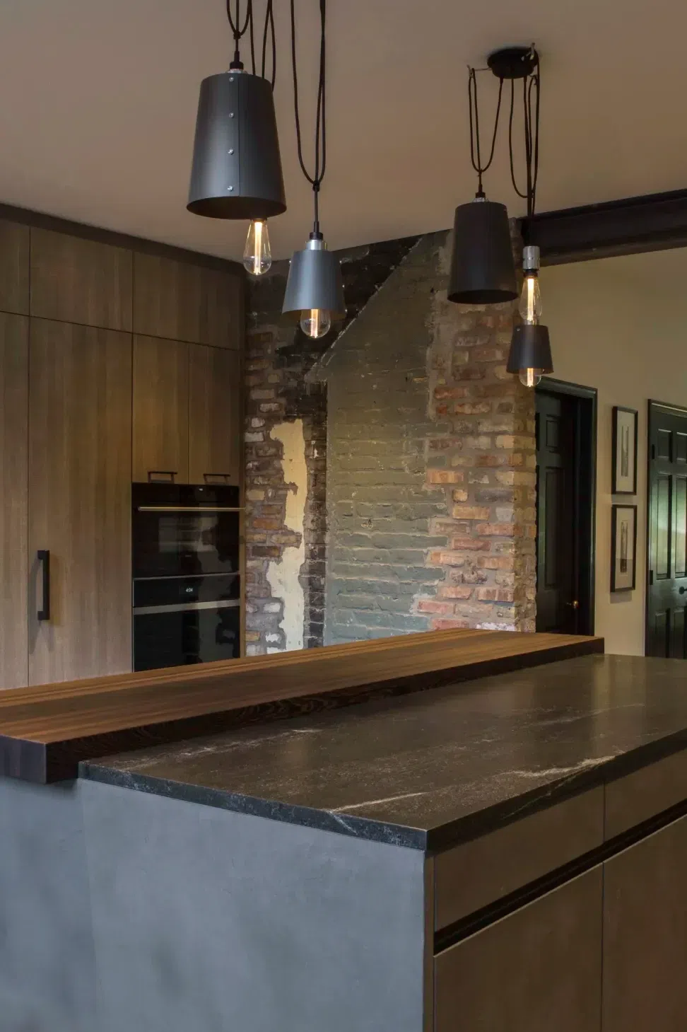 NMI-BucktownWorkersCottage-Kitchen6-2017JH.webp