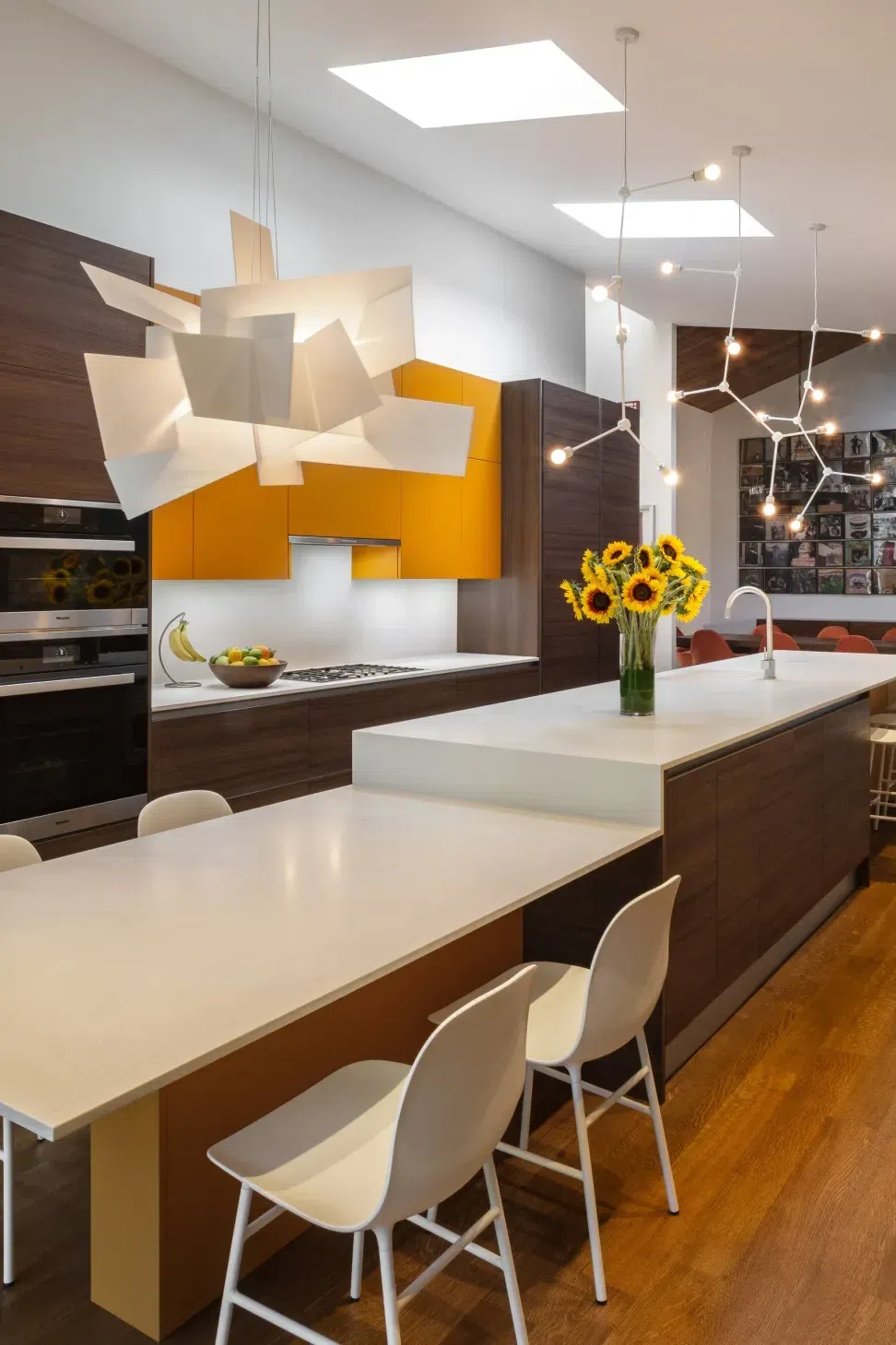 NMI-LakeForestMCM-Kitchen-3-2018.webp