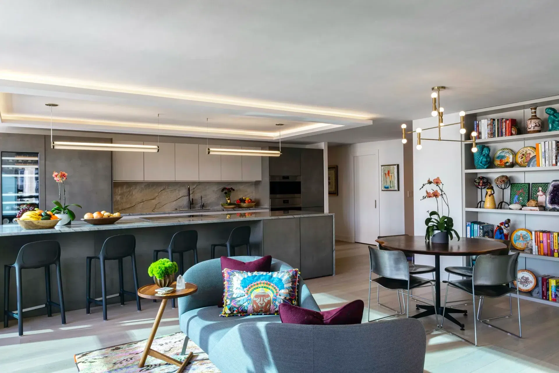 NMI-LakeshoreEast-Kitchen-2.webp