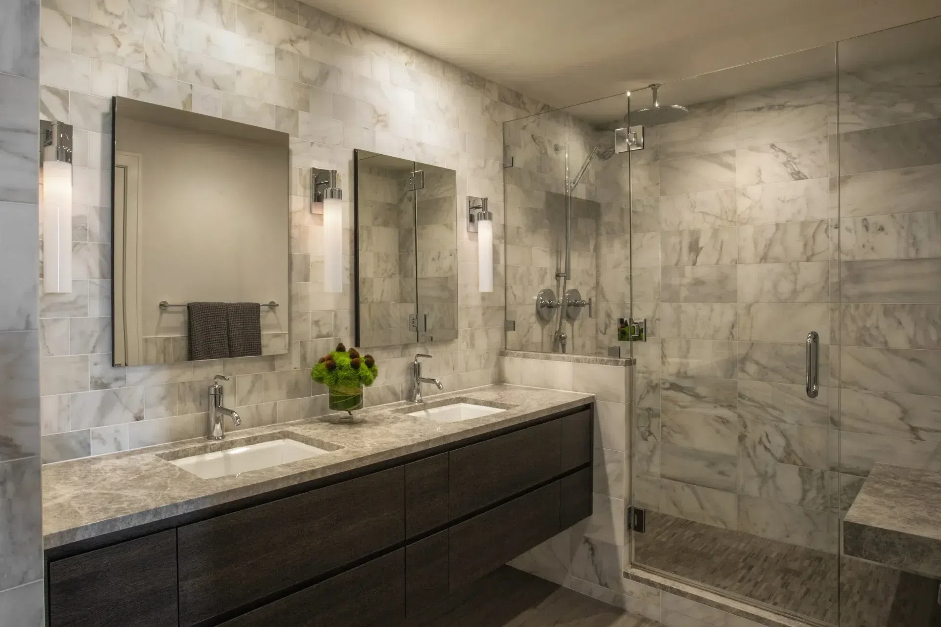 NMI-SouthLoopCondo-Bath-1-2017.webp