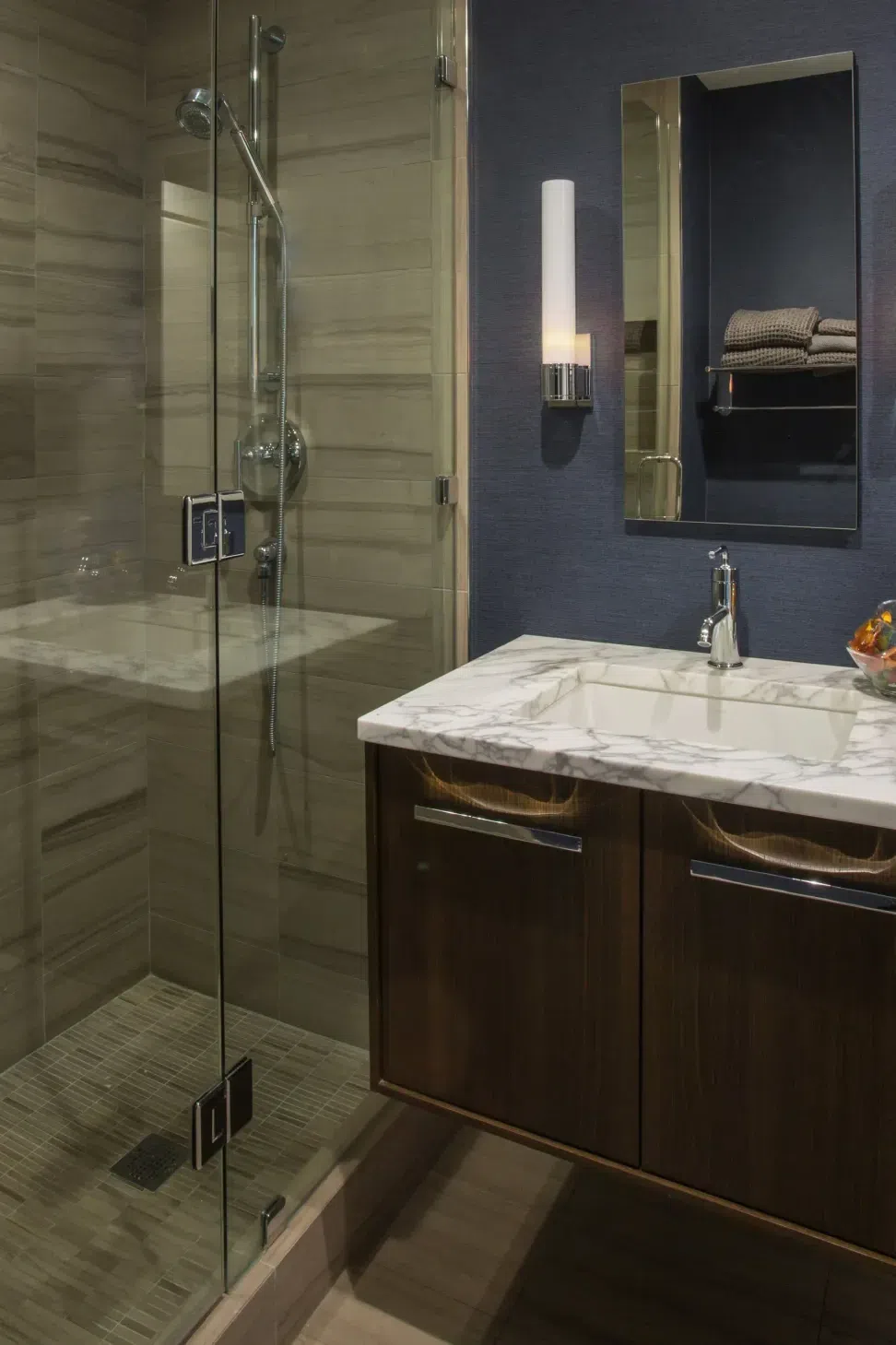 NMI-SouthLoopCondo-Bath-2-2017.webp