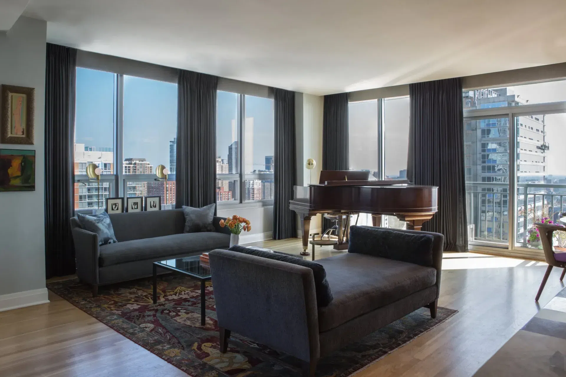 NMI-SouthLoopCondo-Living-4-2017.webp