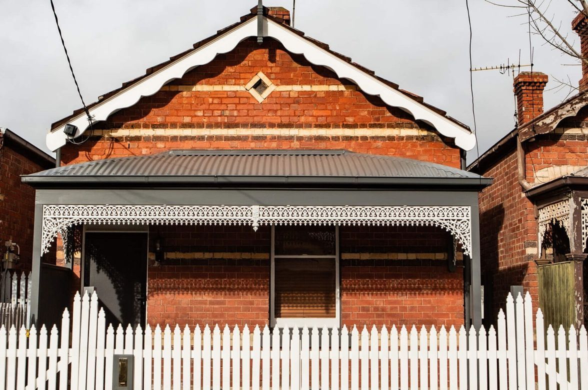Newton Parade, Moonee Ponds