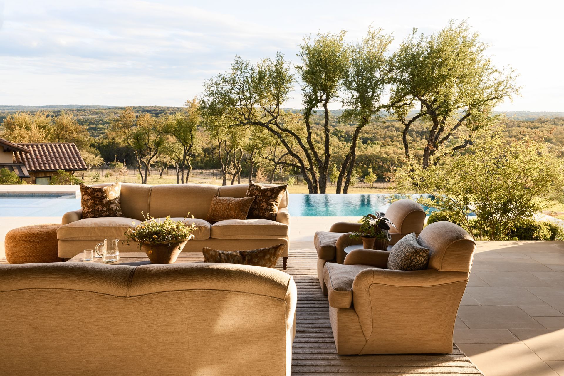 Outdoor-living1.jpg