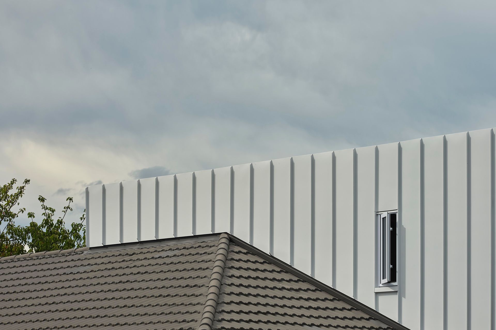 Pop-TopThe-old-and-new-roofs-side-by-sideSam-Hartnett-Photographer3.jpg