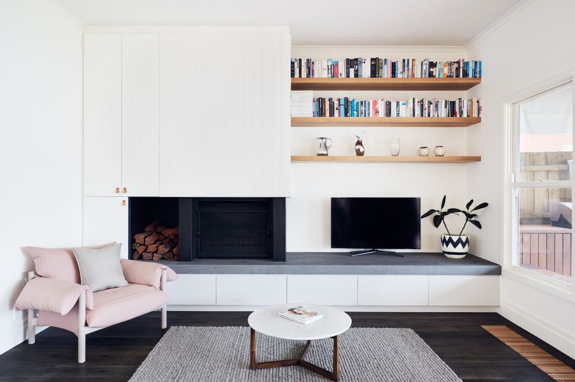 HAWTHORN EAST HOUSE