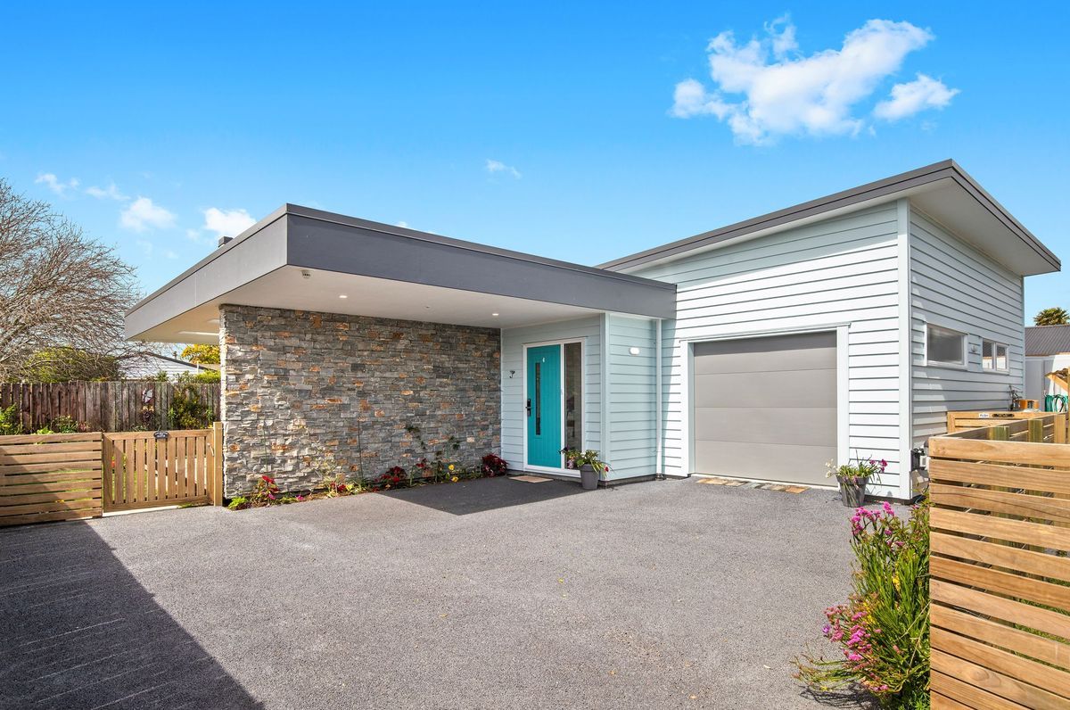 Renovated For The Future In Waiuku
