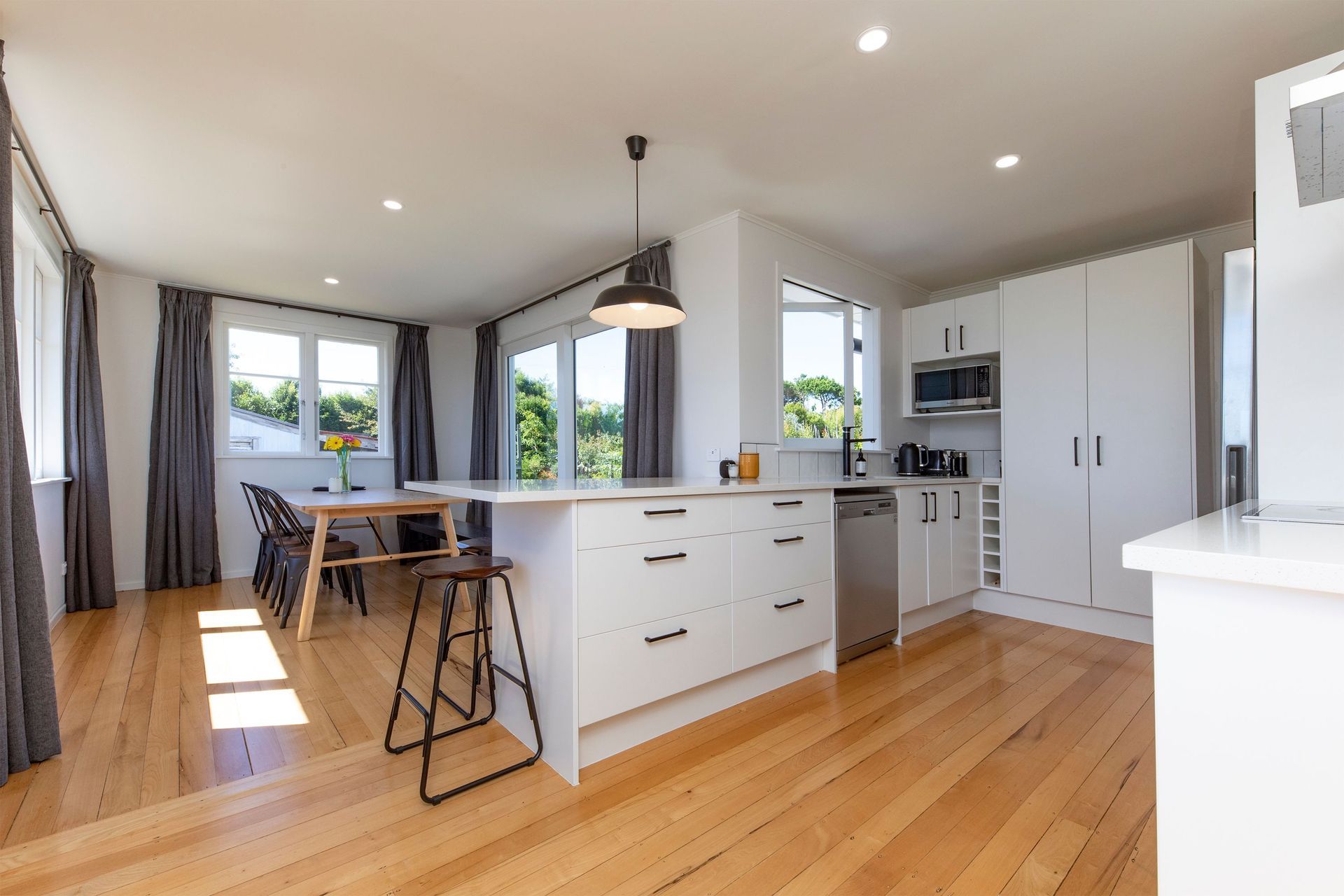 Laura St, Auckland
