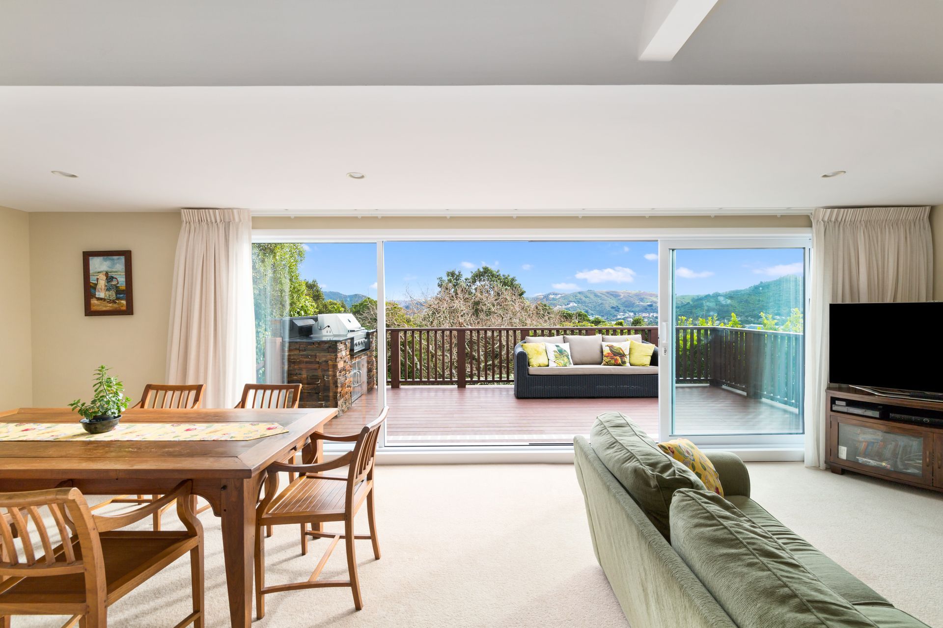 Messines, Karori